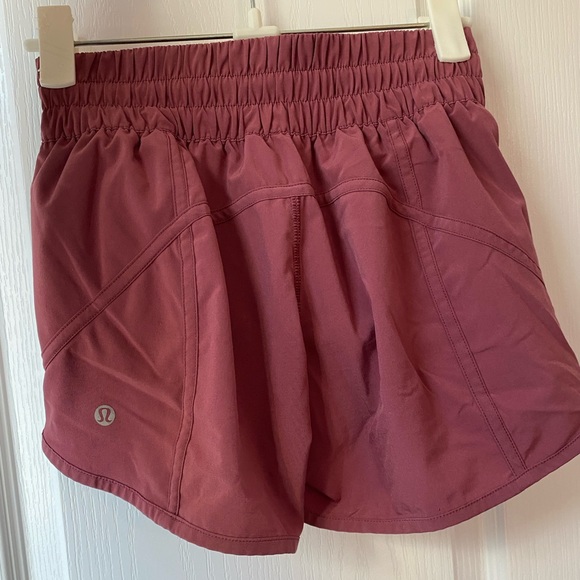 Lululemon athletic shorts pink 4” size 4 - Picture 1 of 9